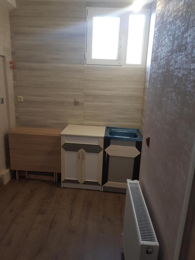 Solo Budget Apartment Tbilisi Zewnętrze zdjęcie